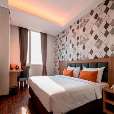 Hotel 88 Itc Fatmawati Jakarta By Wh Exteriér fotografie