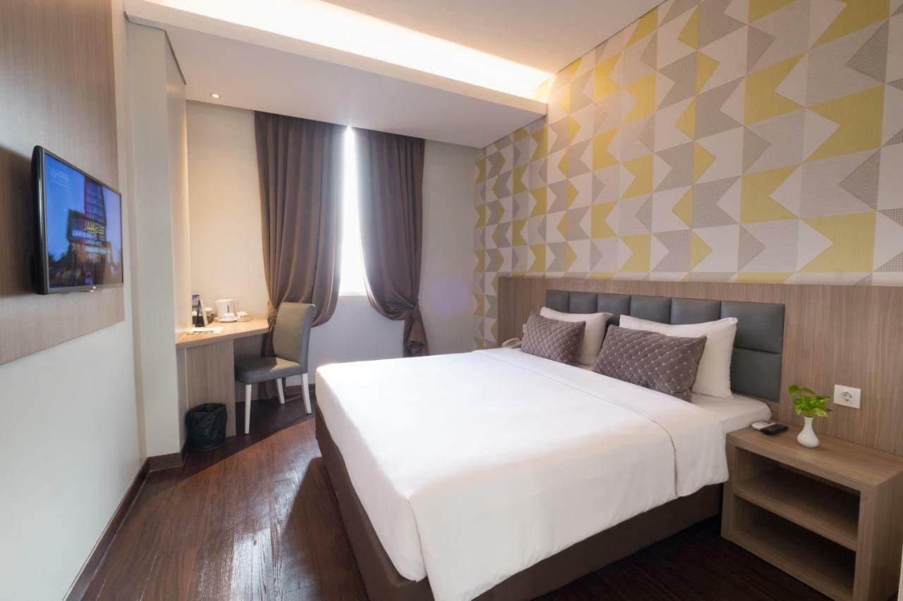 Hotel 88 Itc Fatmawati Jakarta By Wh Exteriér fotografie