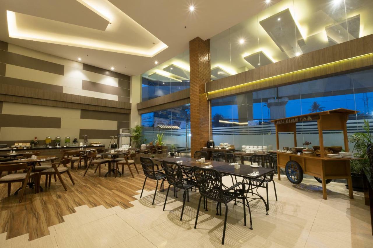 Hotel 88 Itc Fatmawati Jakarta By Wh Exteriér fotografie
