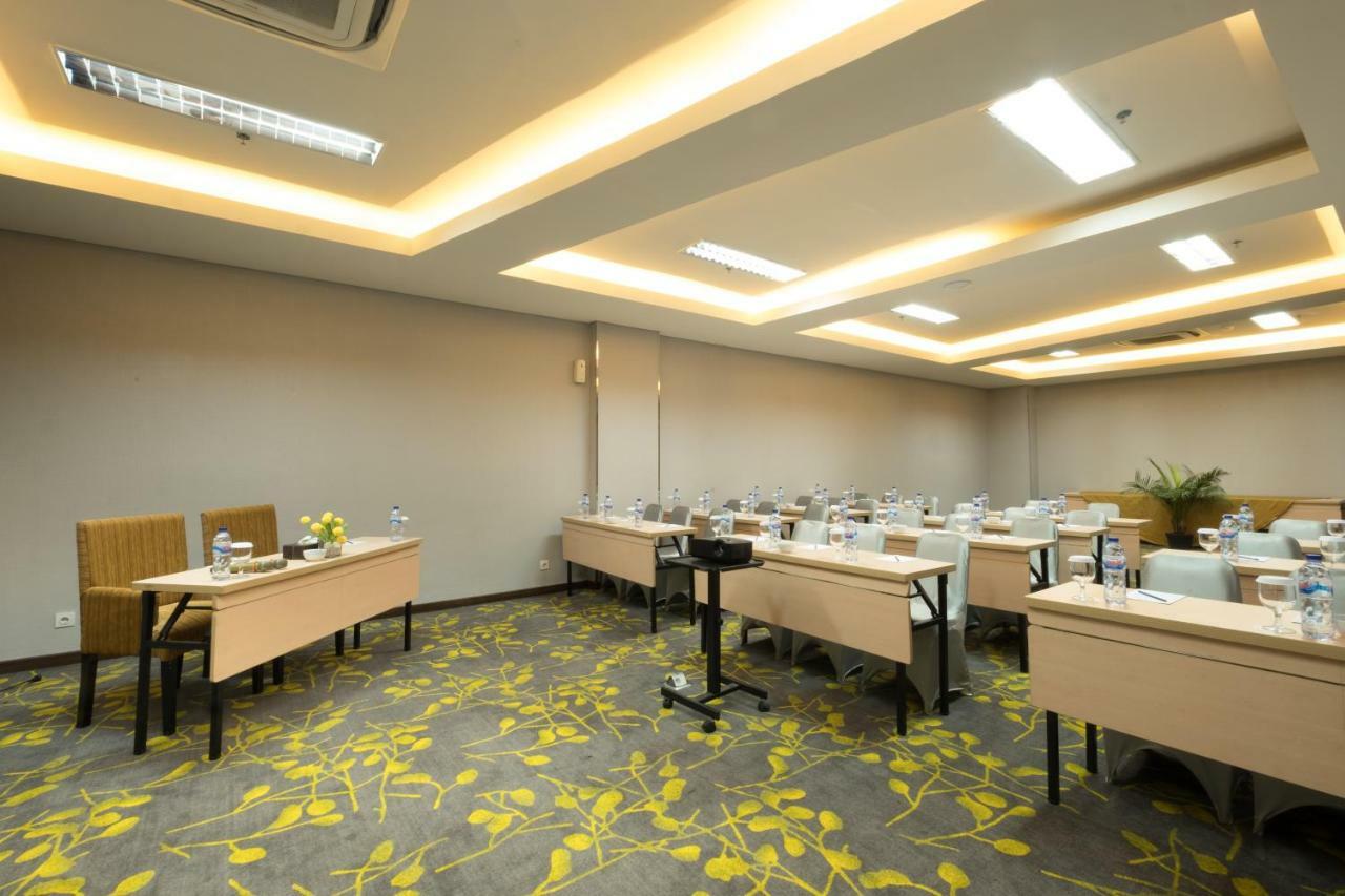 Hotel 88 Itc Fatmawati Jakarta By Wh Exteriér fotografie