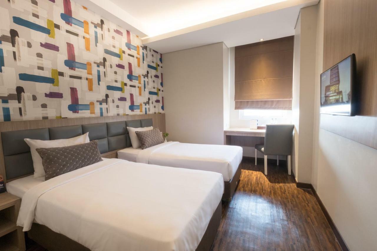Hotel 88 Itc Fatmawati Jakarta By Wh Exteriér fotografie